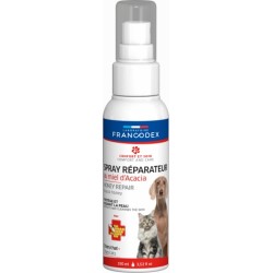 spray-reparateur-au-miel-dacacia-pour-chiens-et-chats-francodex